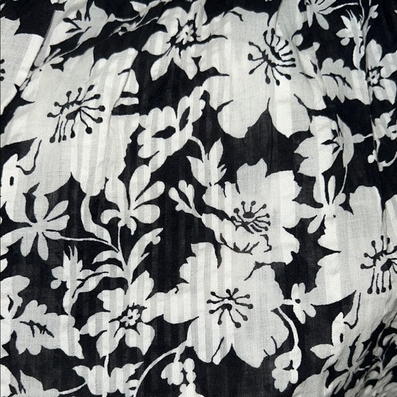 LOFT Black Floral Blouse with Ruffled Sleeves and Square Neckline - Picture 5 of 6